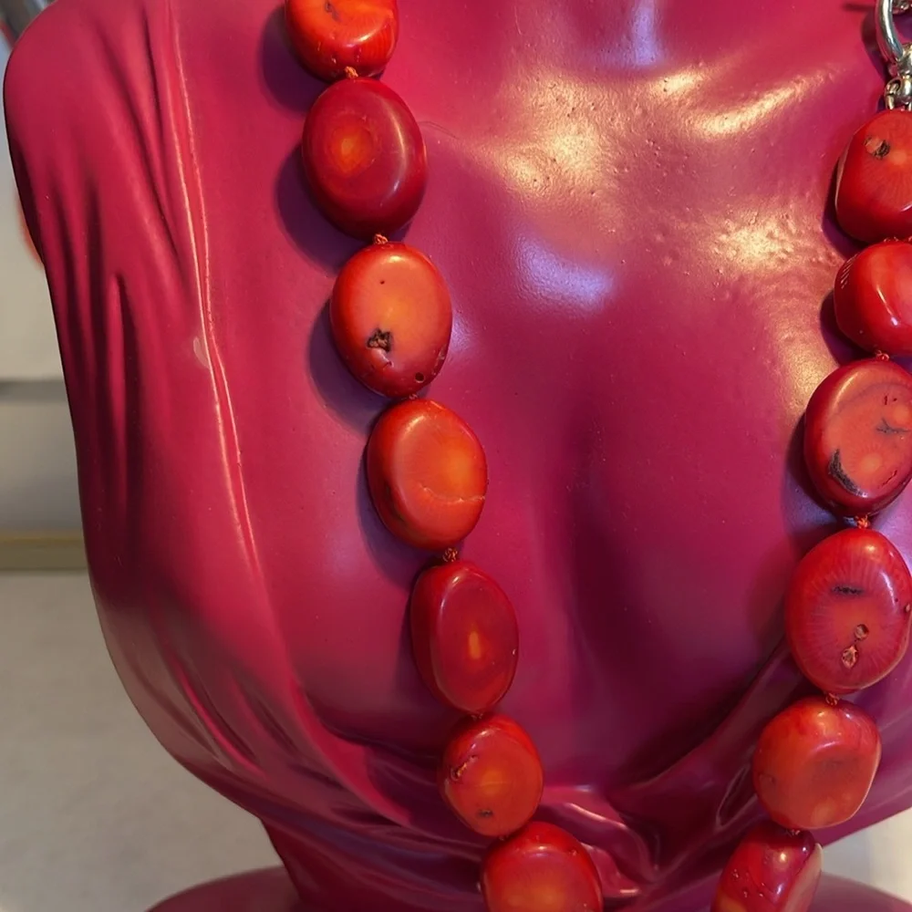 Large Chunky Coral necklace beaded with redone prochain sterling closure - Picture 5 of 10